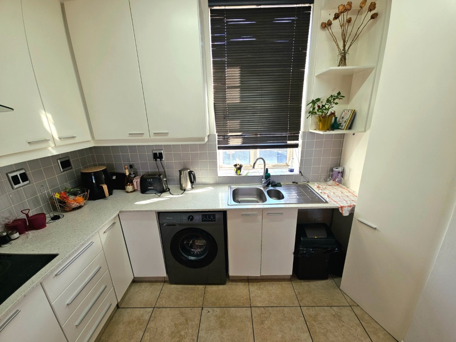 3 Bedroom Property for Sale in Zonnebloem Western Cape